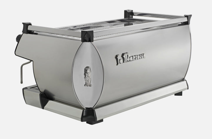 La Marzocco GB5 AV a 3 gruppi – vista laterale – Coffee Coaching Club 2