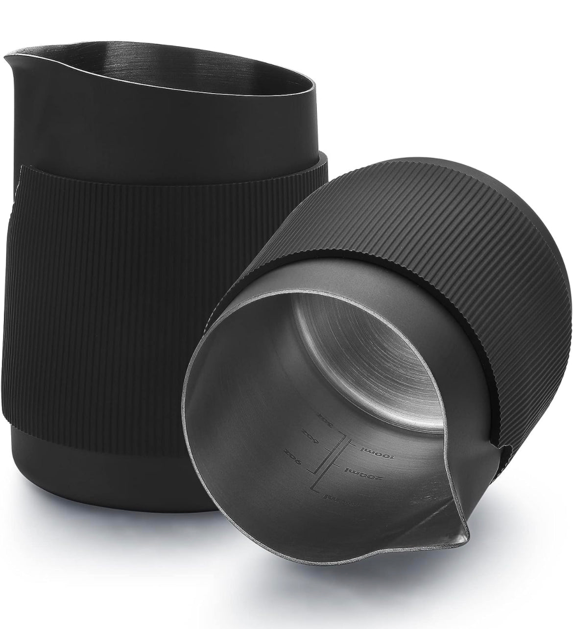 Normcore Milchpitcher grifflos 600 ml spitzer Ausgiesser für Latte Art – Coffee Coaching Club 1