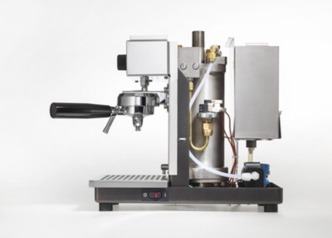 Olympia Express Maximatic espresso e vapor de leite em paralelo – Coffee Coaching Club 8