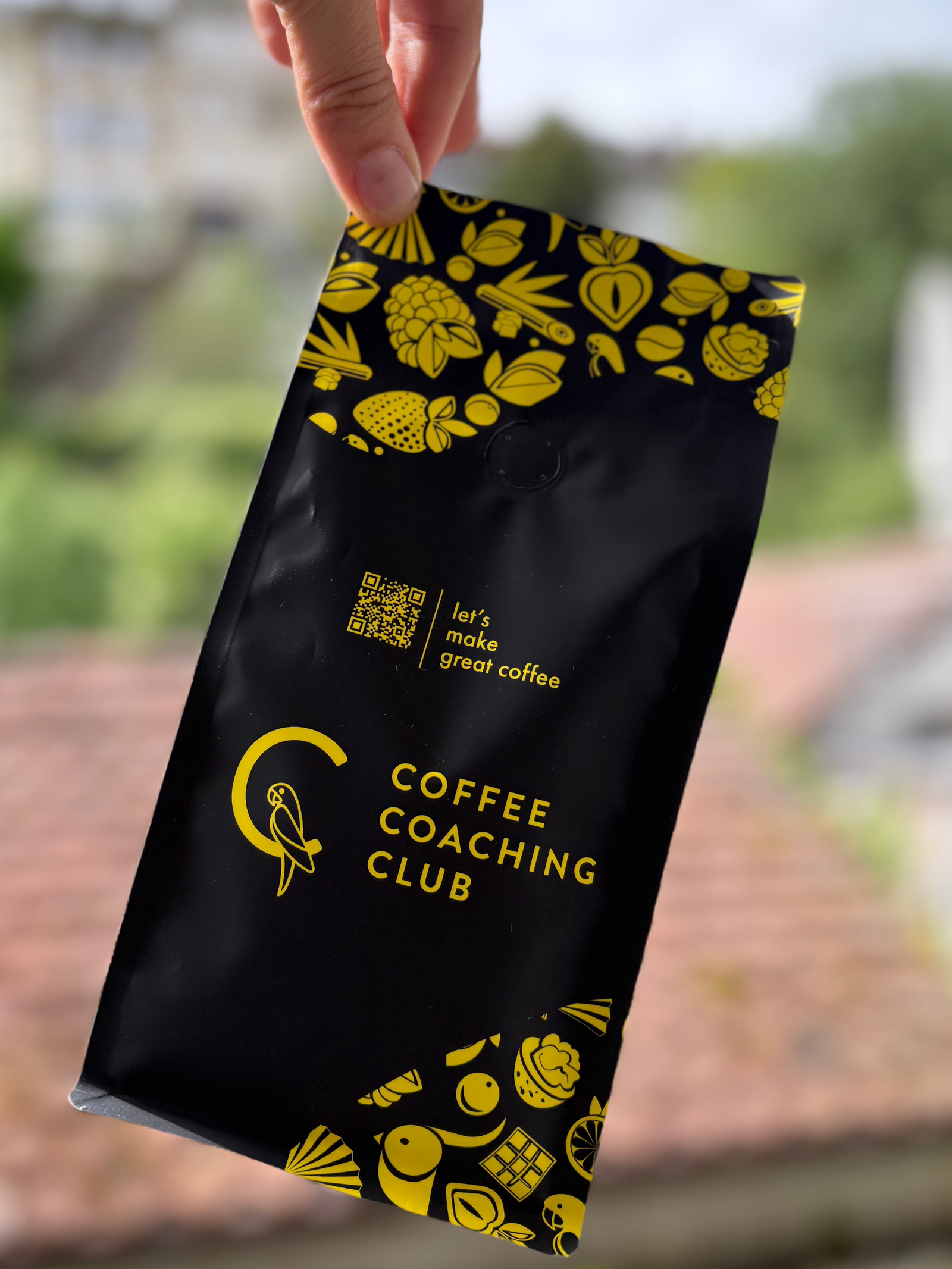 Jungle Flower Kaffeebohnen aus Peru – schwarze Tüte – Coffee Coaching Club