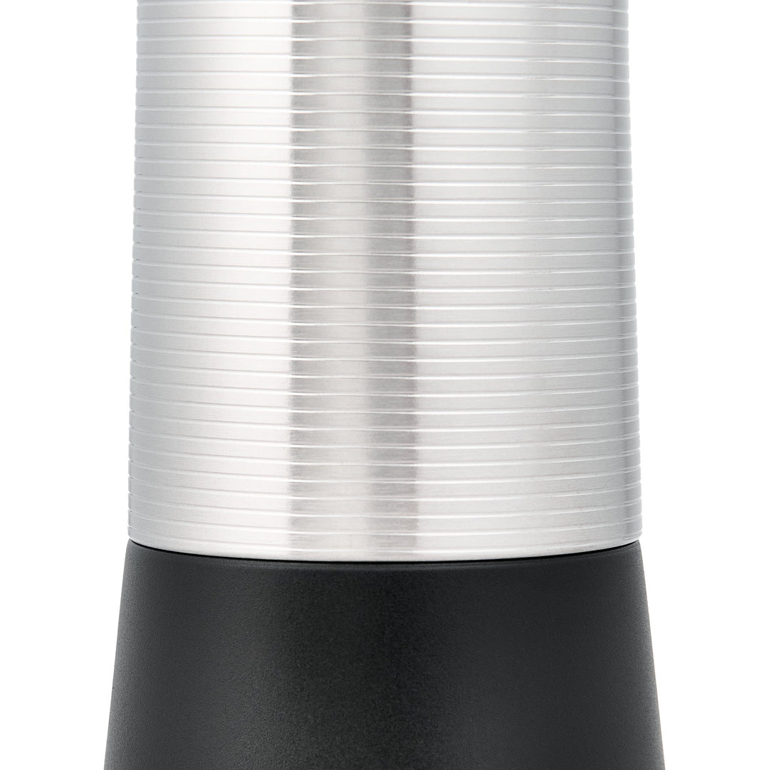 Kinu M47 Titan – moulin à main premium en titane - Coffee Coaching Club