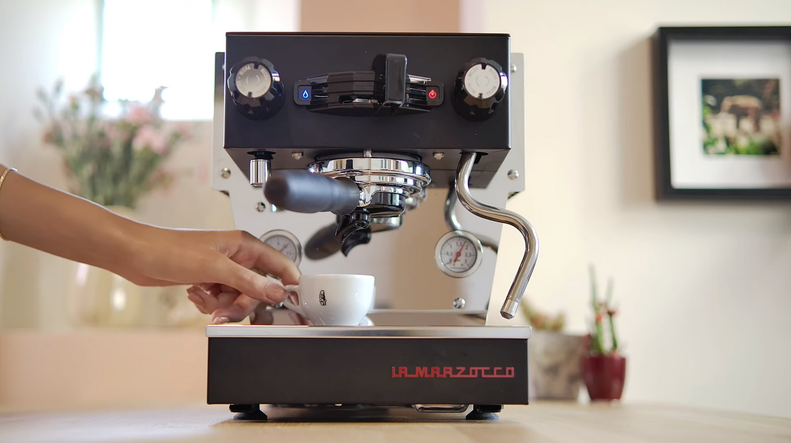 La Marzocco Linea Micra em Preto – Extração de espresso à mão – Coffee Coaching Club