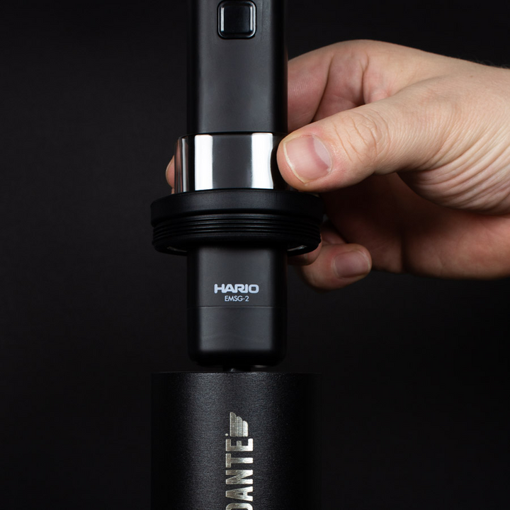 Hario Stick para moinhos de café móveis incl. adaptador Comandante - Coffee Coaching Club