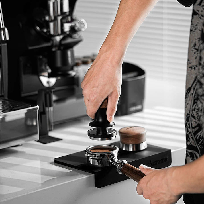 MHW-3BOMBER espresso tamper Flash 58.35 mm: perfect for consistent and precise extractions – Coffee Coaching Club