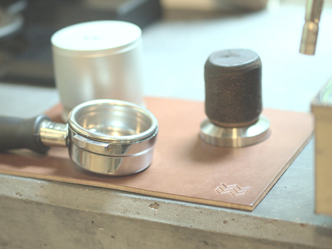 Weber Workshops leather tamping mat black – Coffee Coaching Club