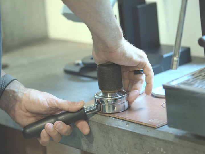 Weber Workshops leather tamping mat brown – Coffee Coaching Club 5
