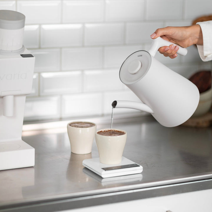 Varia AURA Hervidor 1.5L con Rueda Giratoria – Coffee Coaching Club 6