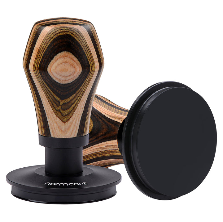 Normcore Tamper Titanio PVD Madera Veteada – Coffee Coaching Club 1