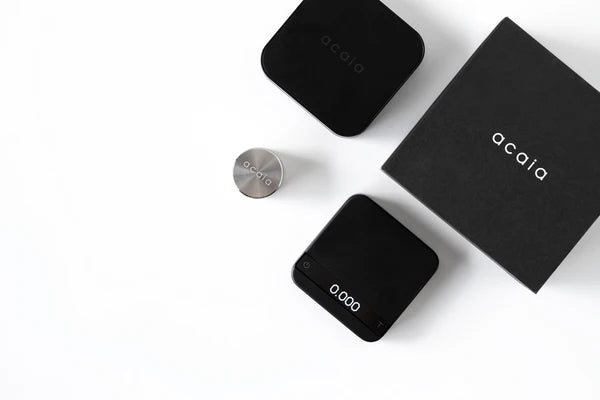 Acaia Pyxis Black Lieferumfang mit Carrying Case, USB-C Kabel 
und 100 g Kalibrierungsgewicht