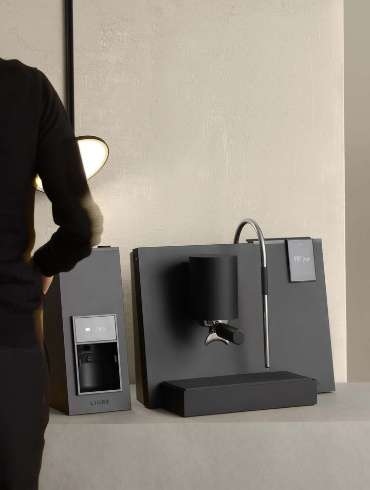 Ligre Youn machine à espresso design en noir mat – plaisir de l&