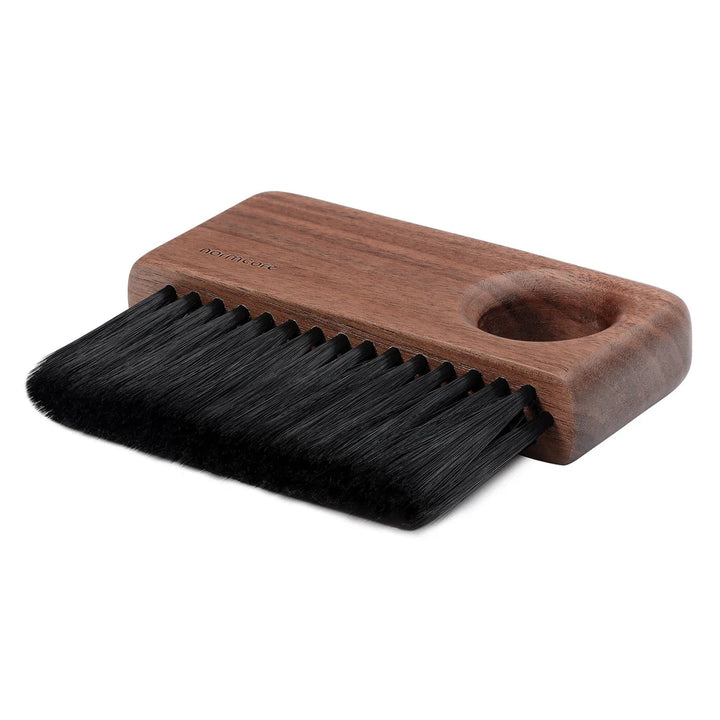 Normcore Bench Brush Walnussgriff – Coffee Coaching Club 2