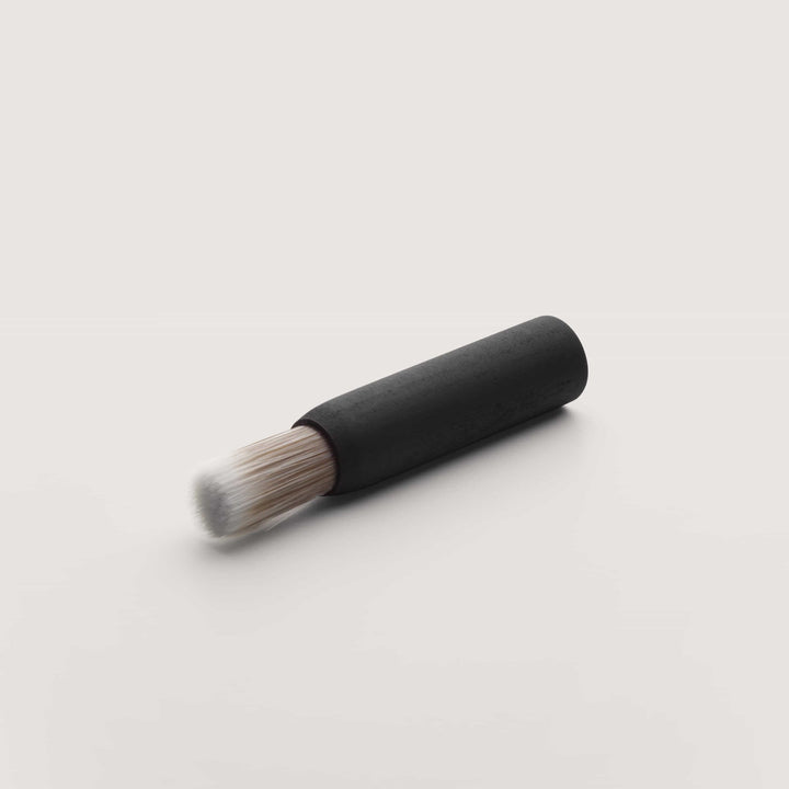 Ligre Youn machine à espresso design en noir mat avec accent en hêtre – Coffee Coaching Club